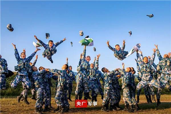 新兵到海军陆战队学习训练(3)