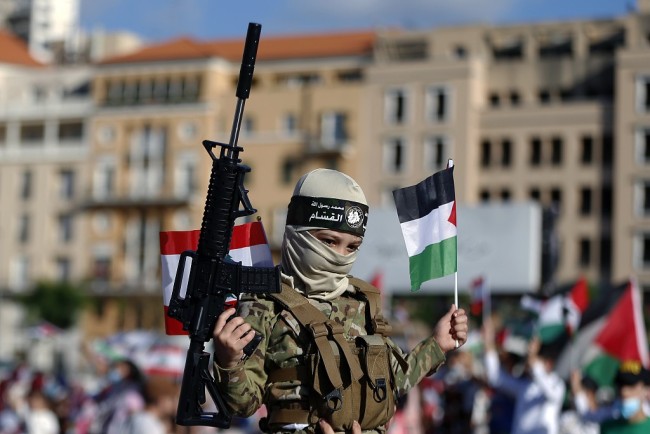 数千名黎巴嫩人和巴勒斯坦人庆祝加沙地带停火
