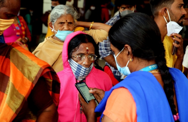 印度第三波疫情暴发迹象显现