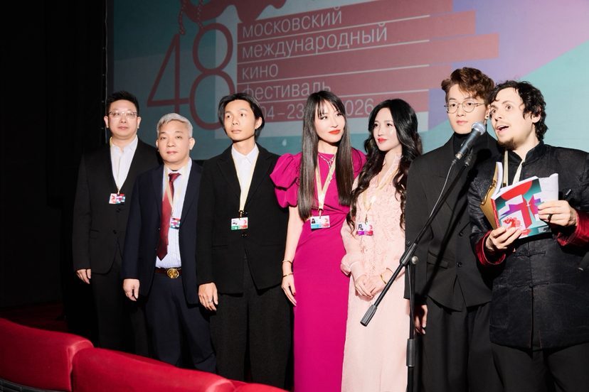 粤产影片《阳光灿烂的地方》莫斯科首映 金莎担任主竞赛评委