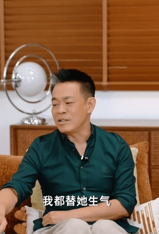 孙浩怒怼网友对王菲差评：我都替她生气
