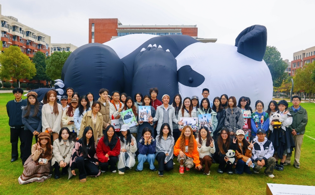 以“涓”为桥：武汉纺织大学外经贸学院解码艺术赋能应用型人才的双螺旋