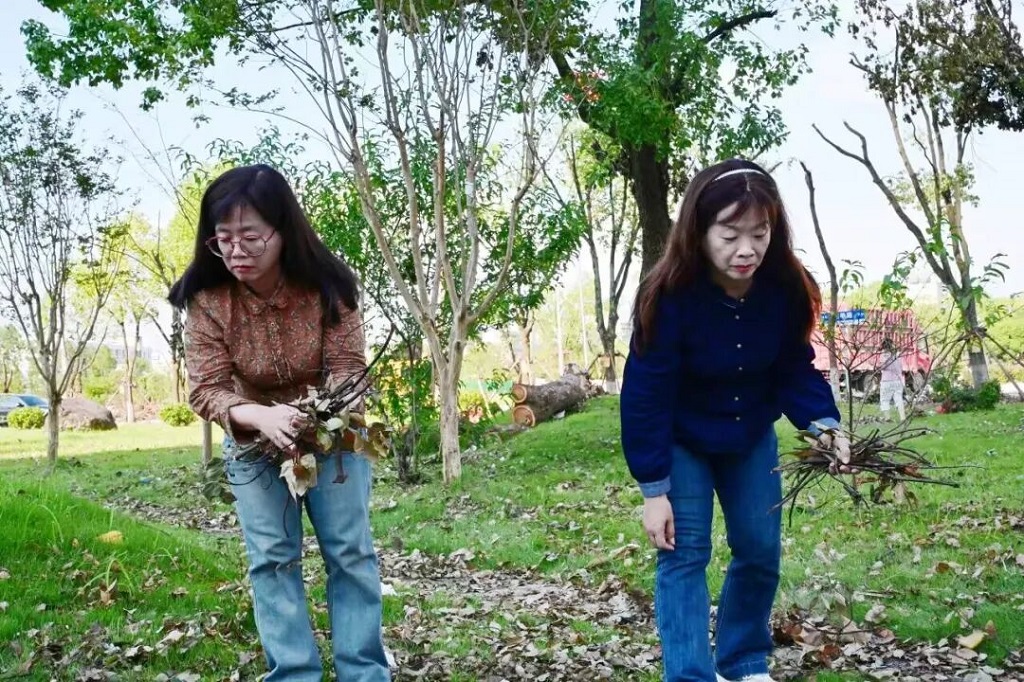 黄冈师范学院台湾双胞胎教师亲历龙卷风，见证学校极速救援，深切感受祖国守护力量