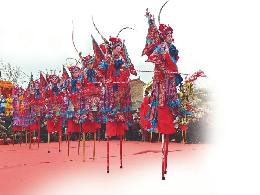 踩高跷 舞醒狮 猜灯谜 民俗文化润人心