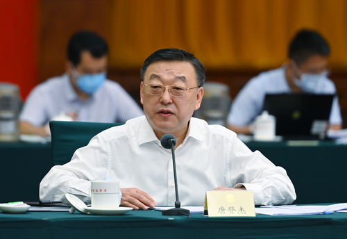 4月9日，省委书记唐登杰主持召开省委常委会会议