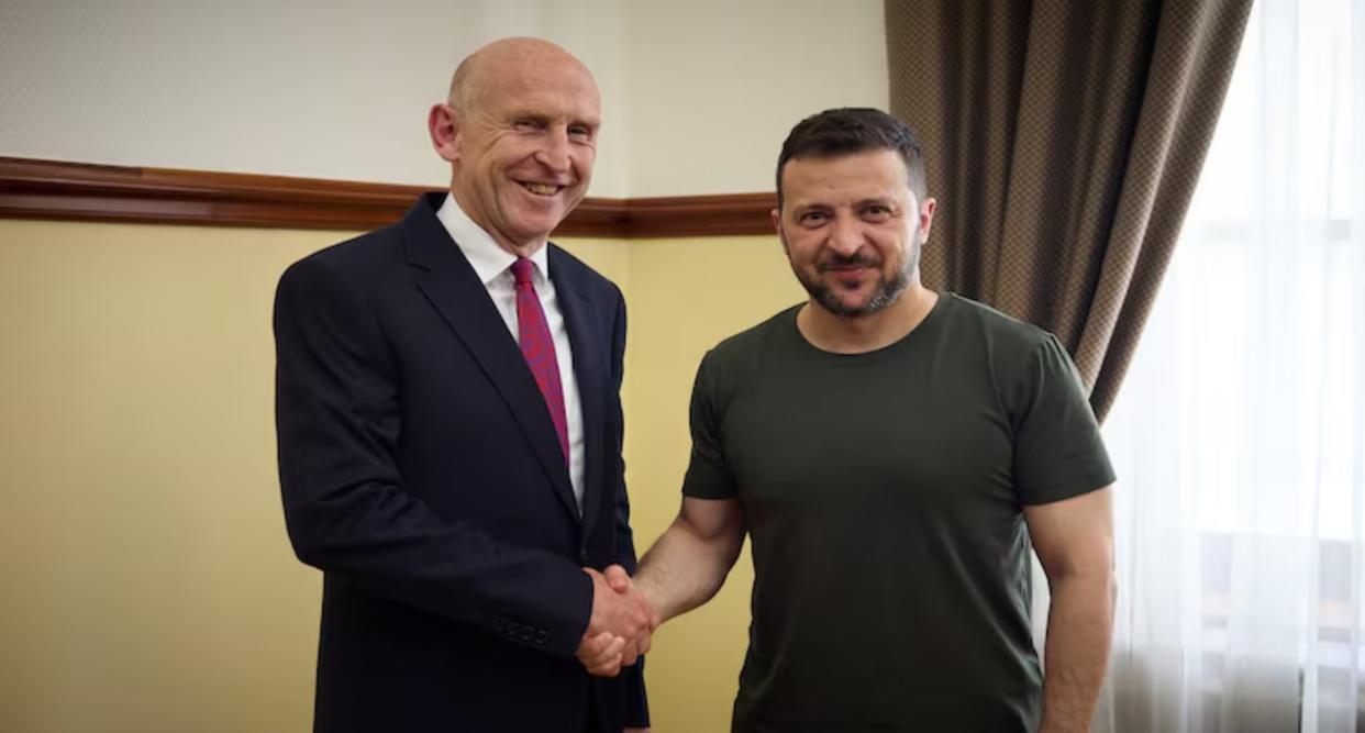 英国防大臣称访乌专列险被俄导弹命中 与“榛树”导弹擦肩而过