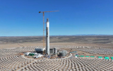 全球首个“双塔一机”光热储能电站预计年底投产