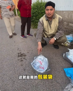 榴莲仅退款买家系20多岁女孩 恶意仅退款引发热议