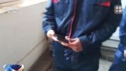 巡查组现场要求：把手机拿出来我看看 非防爆手机禁入
