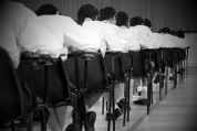 人民日报批烂梗泛滥 守护网络语言净土