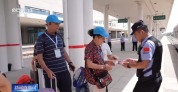 中亚人文旅游班列经霍尔果斯铁路口岸出境