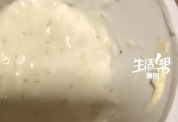 薛记炒货酸奶疑似吃出活蛆 薛记炒货回应：虫卵无法在酸奶中生存