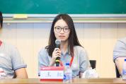 王虹、邓煜领奖现场 北大校友共获菲尔兹奖