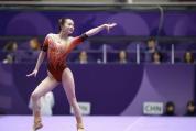 张怡涵随队夺体操女子团体比赛冠军 新星闪耀亚运
