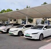 国庆假期高速充电当心“占位费” 新规引发车主关注