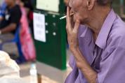国家开始严格控烟是何原因！研究发现：戒烟10年以上，死亡率接近从未吸烟