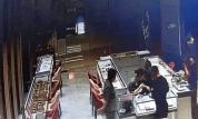 男子豪掷6万买黄金店员报警 骗局被识破