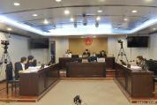 男子酒后拍女子后背被诉猥亵 一场误会引发的官司