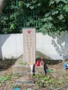 当地回应抗美援朝烈士墓上建围墙 市民呼吁妥善处理
