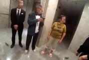 女子快递被邻居拿走对方拒不道歉 赔钱后反指责找茬