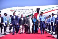 南亚上演大和解，伊朗总统突然访问巴基斯坦，美国计划落空 中国促成，利好显现