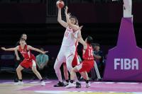 轰34 16 5！中国女篮2米23天才统治比赛 刷新得分纪录，震撼亚洲杯
