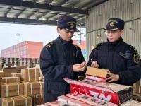 海关查获爆炸式铆钉23000枚 疑似危险货物引发关注