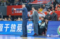 媒体人：广东男篮输球或许该怪教练 全队松懈难逆转