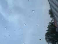 注意防風(fēng)防雨!北京今天氣溫下降,城區(qū)有弱降水,陣風(fēng)較大 外出添衣保暖