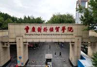 男生掉化糞池身亡 父親講述細(xì)節(jié) 校園安全引關(guān)注