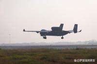 “九天”無人機(jī)到底適不適合軍用 潛力初現(xiàn)引發(fā)討論