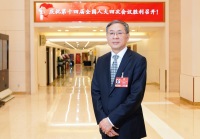 人大代表：让农民工进城有地儿住 推进城乡协调发展