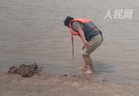 吓出冷汗！黄河边往前一步有多危险
