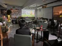 店主邀約4000人看世界杯 0人到店 尷尬的“孤獨(dú)”觀賽夜