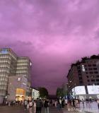 多地现台风霞？粉紫色天空是台风靠近 预示台风接近