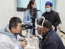 助力曲泉东西协作 华厦徐州复兴眼科曲麻莱开展眼科手术
