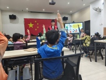 大学生进社区送公益课程