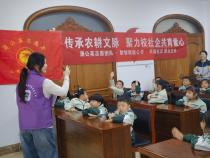 湖北轻工职院学生聚力校企社共育童心