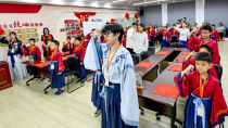 缓解双职工家庭看护难题 南京建邺江心洲“乐享七彩假期 五育润泽童心”公益暑托班开营