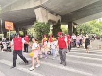 多年难题逐项“销号”,如今居民把物业电话贴冰箱上 武汉这一小区红色物业激活治理内生动力