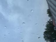 注意防風(fēng)防雨!北京今天氣溫下降,城區(qū)有弱降水,陣風(fēng)較大 外出添衣保暖