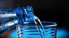 水解遺體排入下水道，英國或?qū)⒃试S水葬合法化 新型殯葬方式引發(fā)討論