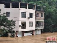 廣西強降雨致村民被困家中 消防救援 成功疏散5人