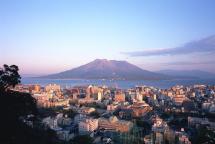 日本南部島嶼一周地震逾490次 地震活動(dòng)頻繁引發(fā)關(guān)注
