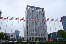 吉利汽车：三季度净利润同比增长59% 营收创历史新高