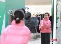 羽絨服越重越保暖嗎？蓬松度與充絨量決定保暖性