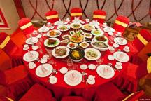 3988一桌婚宴菜冷肉硬被吐槽 寒冬婚宴变“冷餐会”