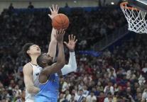 CBA：北京北汽83-88不敌上海久事 榜首之争激烈对决