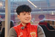 海港20岁后卫杨希斩获中超处子球 新星闪耀赛场