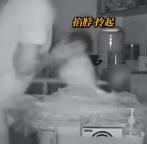 月子中心月嫂掐脖拎起婴儿 粗暴行为引发家长担忧